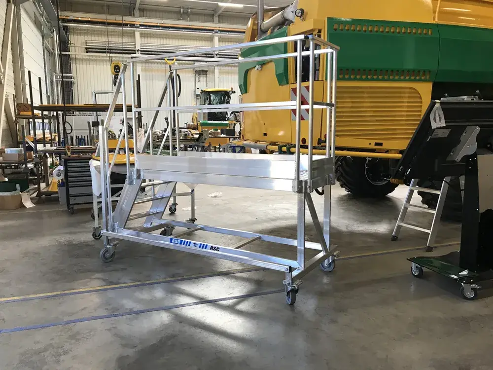 Estructura de aluminio a medida en nave industrial